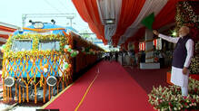 india-first-hydrogen-train-service-flag-off-pm-narendra-modi