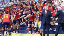trump-trophy-ceremony-fifa