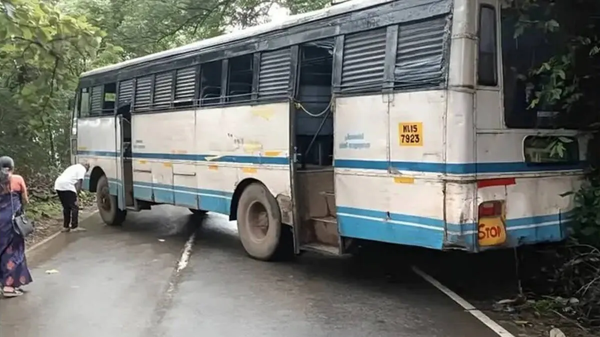 priyadarshini-bus