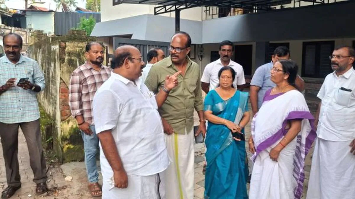 തൃക്കടവൂർ സോണൽ ഓഫീസ് 
രണ്ടാഴ്ചയ്ക്കകം മാറ്റും