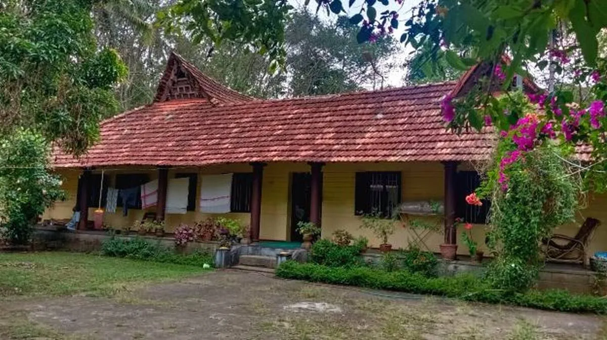 'അഗ്നിസാക്ഷി'ക്ക്   അൻപത് വയസ്