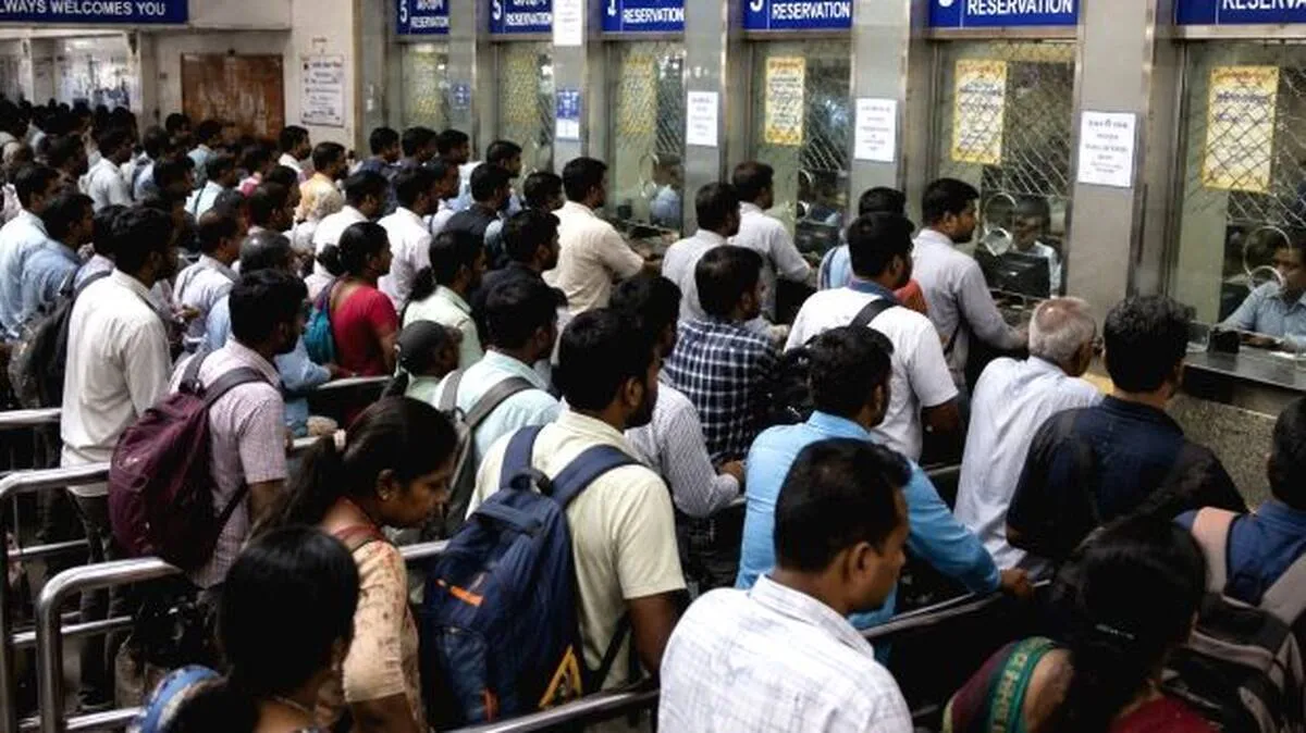ട്രെയിൻ ബുക്കിംഗ് ഇനി സിംപിൾ: തത്കാൽ 
ടിക്കറ്റിന് ടോക്കൺ, മിനിറ്റിൽ 1.5ലക്ഷം ബുക്കിംഗ്