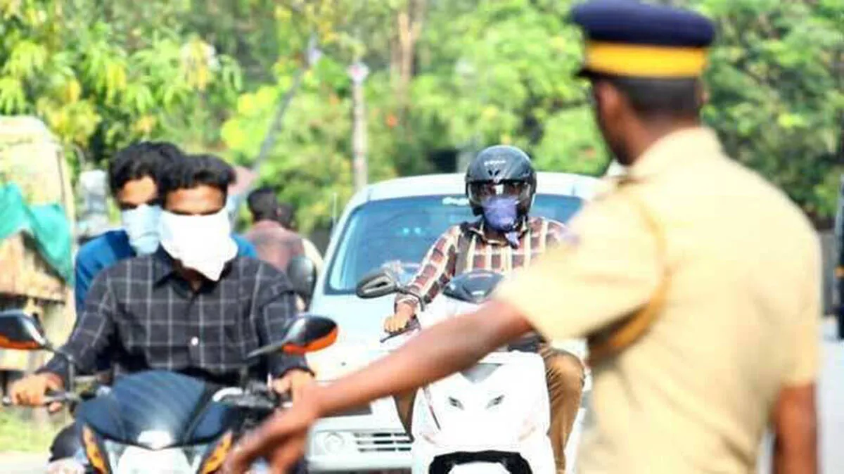 ദേശീയപാതയിൽ 24 മണിക്കൂറും വാഹന പരിശോധന