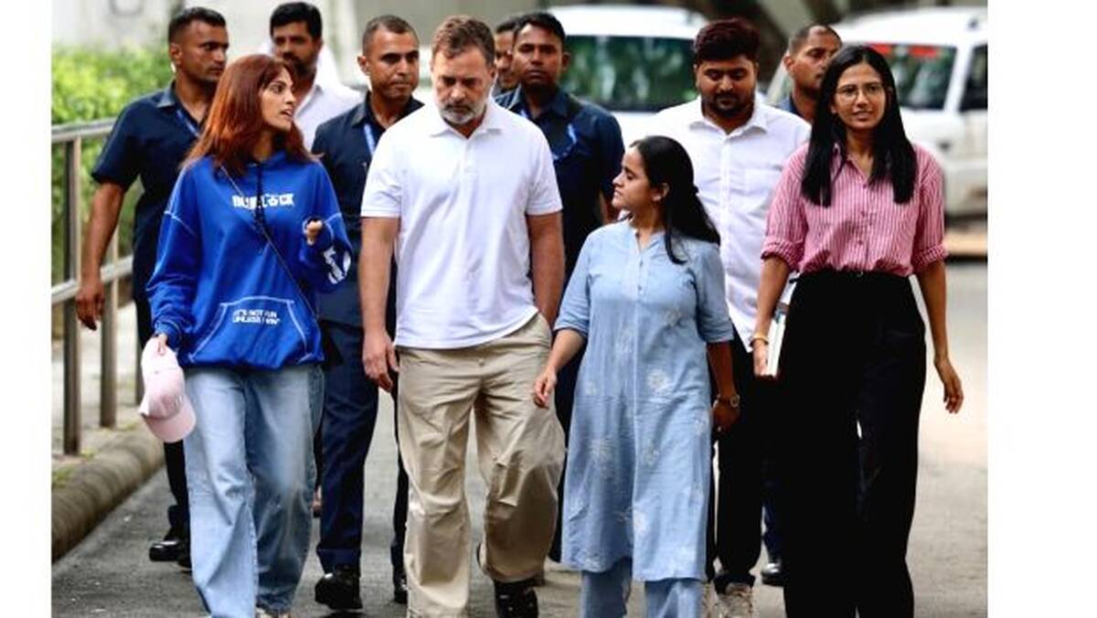 rahul-gandhi-with-protest