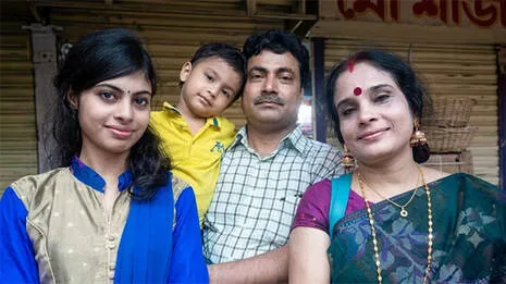 -hindu-family-.1.3991872