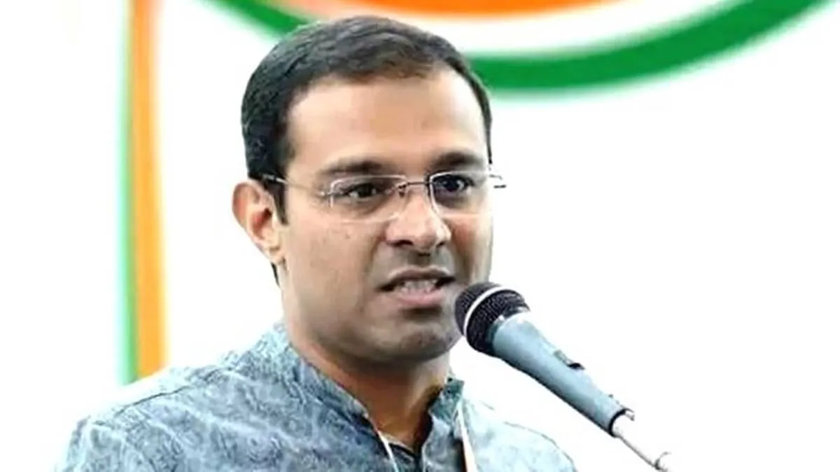 സെലക്ഷൻ പാനലിൽ
പേഴസണൽ സ്റ്റാഫ് 
വേണ്ട: മന്ത്രി റോജി