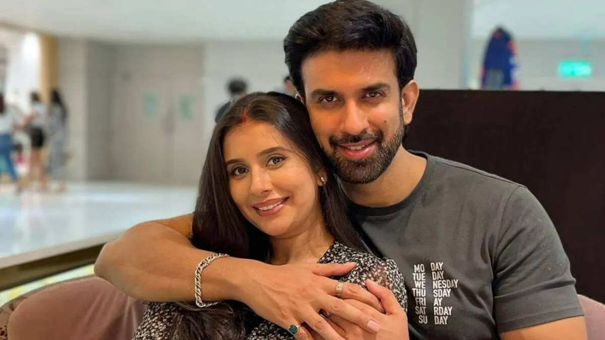 charu-asopa-and-rajeev-