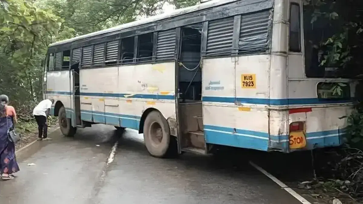 priyadarshini-bus