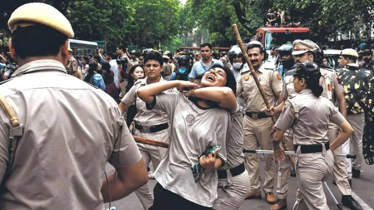 students-protest-in-delhi